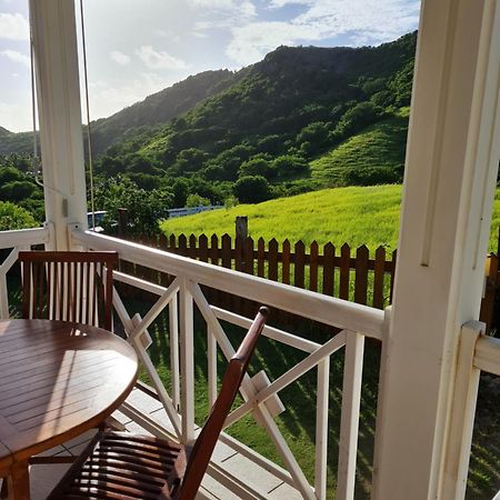 Chez Gisele Et Philippe Terre-De-Haut Quarto foto